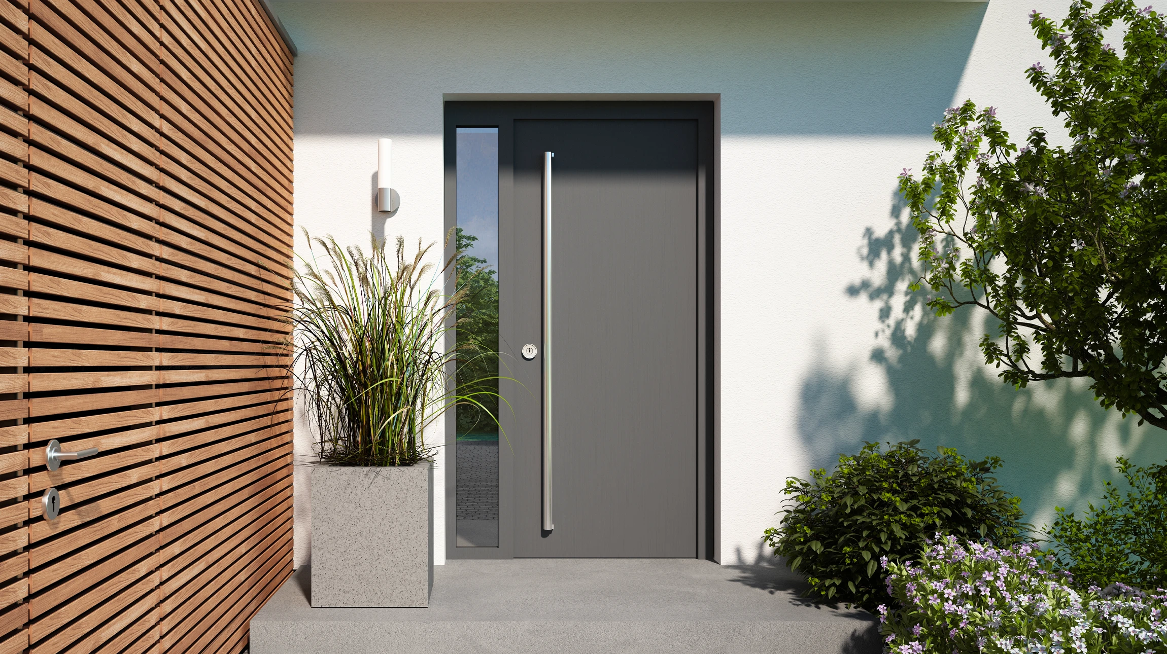 Entrée principale d'une maison résidentielle avec porte blanche à panneaux et imposte vitrée, encadrée de colonnes blanches